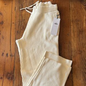 ALO Men’s Yoga Ivory Domain Rib Sweatpants